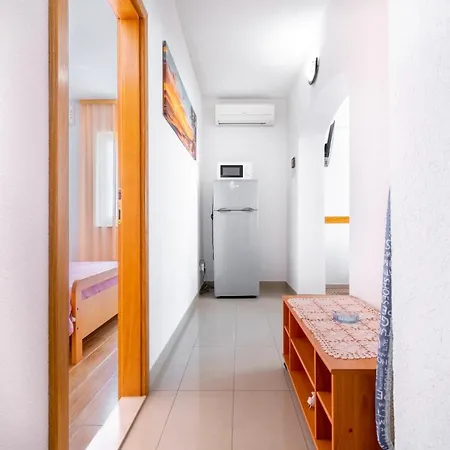 Roko Apartamento Baška Voda